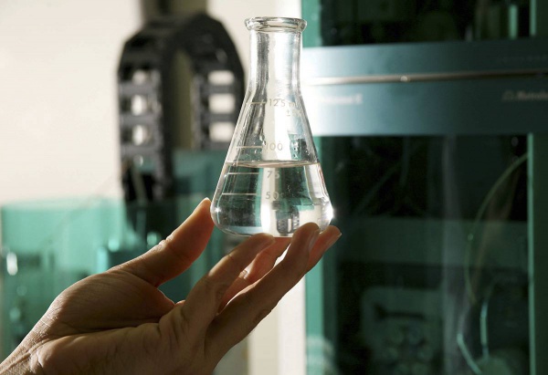 Nanoteknolojik yongalar karbondioksiti etanole çeviriyor!