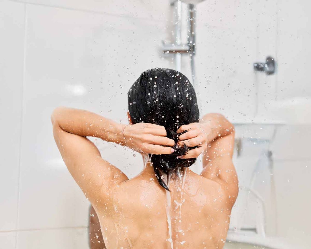 Saçınızı Çok mu Sık, Yoksa Yetersiz mi Yıkıyorsunuz?